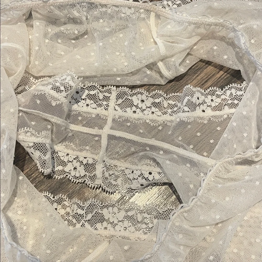 Victoria’s Secret lace shorts M - Picture 6 of 7